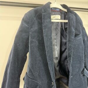 H&M Kids Navy Velvet Blazer – Size 6–7Y